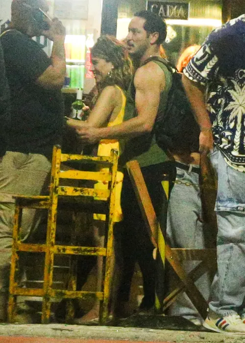 
					Dança dos Famosos: Luciano Huck 'provoca' Wanessa antes de flagra
				
				