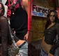 
                  Bruna Marquezine chama atenção com roupa transparente em festa íntima