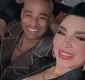 
                  Jenny Miranda e Cezar Black protagonizam momento íntimo durante jantar