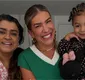 
                  Lore Improta homenageia Preta Gil ao lado de Leo e Liz: 'Exemplo'