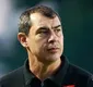 
                  Vitória define novo técnico após demissão de Carpini