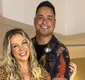 
                  Xanddy Harmonia brinca com local inusitado de sexo com Carla Perez