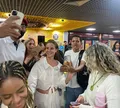 Carnaval 2026: Paolla Oliveira causa alvoroço em aeroporto de Salvador