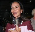 Ivete Sangalo lembra infância e emociona web com fotos raras na Bahia