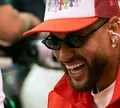 Neymar participa de torneio de pôquer durante jogo do Santos
