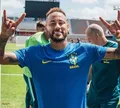 Neymar posa durante treino antes de mata-mata na Copa e faz revelação