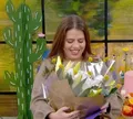 Tati Machado emociona ao anunciar gravidez ao vivo no 'Mais Você'