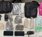 Cinco homens são presos suspeitos de tráfico de drogas em Salvador