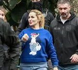 Deolane chega ao IML após prisão por lavagem de dinheiro; FOTOS