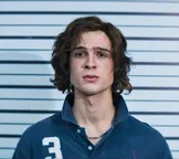 O Rei da Internet: João Guilherme vive hacker em filme sobre golpes