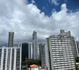 Salvador terá sol, calor de 31°C e chuva no feriado; veja previsão