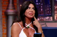 Gretchen expõe detalhes de 'capuzplastia', cirurgia na região íntima