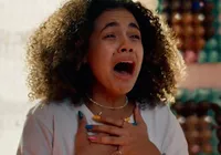 Três Graças: Joélly mostra lado sombrio e quebra as pernas de Lena