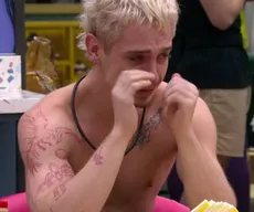 BBB 26: Juliano Floss sofre crise após expulsão de Paulo Augusto