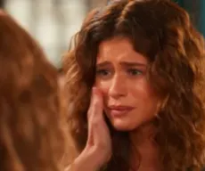 Coração Acelerado: Agrado investiga passado e descobre crime da mãe