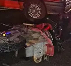 Acidente entre carro e motocicleta deixa uma pessoa ferida na Bahia
