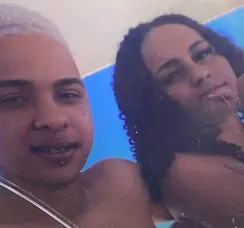 Casal morre após batida entre moto e carros; vítima estava grávida