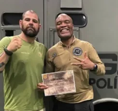 Ex-campeão do UFC, Anderson Silva faz curso para ser policial nos EUA