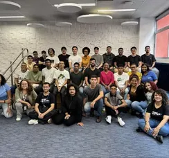 Ford abre 80 vagas para curso gratuito de programação em Salvador