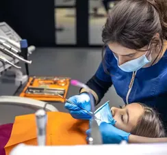 Mutirão oferece atendimento odontológico gratuito em Salvador