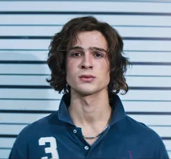 O Rei da Internet: João Guilherme vive hacker em filme sobre golpes