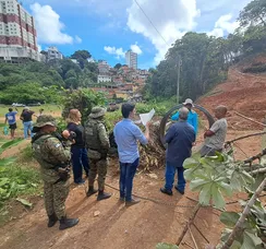 Obra é interditada em Salvador após denúncia de danos ambientais