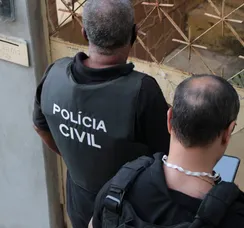 Suspeito de comandar roubos de carros é preso em condomínio na Bahia