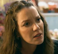 Quem Ama Cuida: Francesca larga Otoniel e pertuba outro personagem