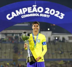 Quem é Vitor Reis, zagueiro mais caro e convocado à Seleção Brasileira