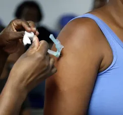 Saiba quais vacinas são oferecidas para adultos em Salvador