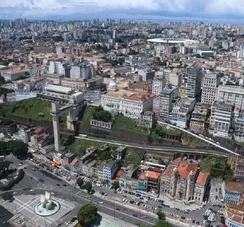 Salvador autoriza posse de 36 imóveis abandonados no Comércio