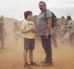 'Sirāt', rival do Brasil no Oscar, é travessia sádica rumo ao inferno