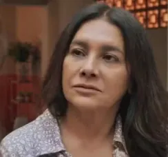 Três Graças: Lígia tem acerto de contas com Ferette e dá tapão