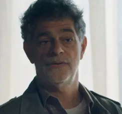 'Três Graças': Rogério causa reviravolta e salva namoro de Gerluce