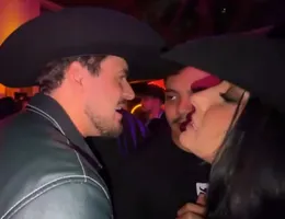 Ana Castela enche affair de flertes e provocações em momento íntimo