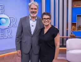 William Bonner grava primeiro programa do Globo Repórter; VEJA