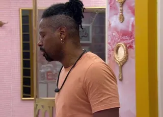 BBB 26: Boneco passa mal pela 2ª vez e é atendido às pressas