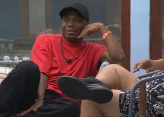 BBB 26: Edílson Capetinha quebra silêncio após expulsão pela 1ª vez