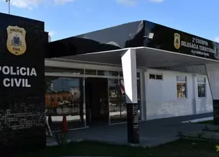 Mulher é presa na Bahia suspeita de matar o companheiro a facadas