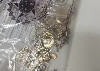 Polícia prende sete por roubo de joias na Bahia e apreende R$ 20 mil