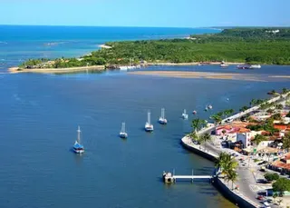 Taxa ambiental para veículos de fora em Porto Seguro é adiada