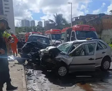 Acidente deixa idosa morta e três feridos em Salvador