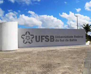 Universidade na Bahia abre concurso com 25 vagas para professores
