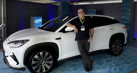 BYD Sealion 7 chega ao Brasil: SUV cupê une estilo e força elétrica