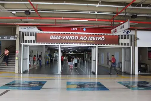 
					Adolescente denuncia estupro dentro de estação de metrô em Salvador
				
				