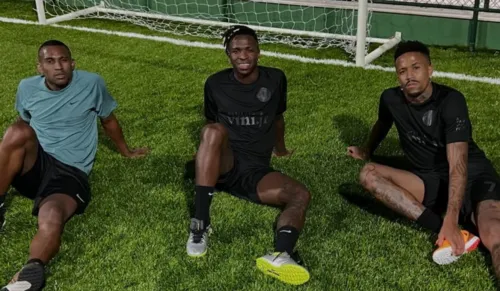 
					Amigo de Militão e Vini Jr reage após acusação envolvendo modelos
				
				