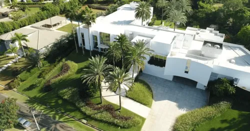 
					Ana Hickmann cria 'dossiê' para se livrar de problema judicial
				
				