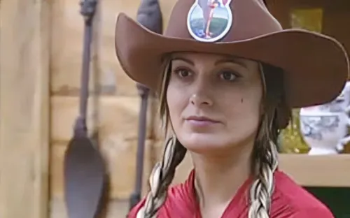 
					Andressa Urach detona Sônia Abrão após crítica da jornalista: 'Velha'
				
				