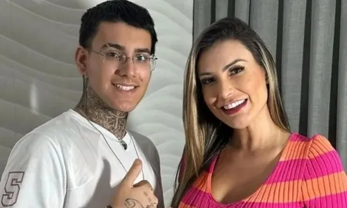 
					Andressa Urach detona famosa após elogio ao filho em reality: 'Safada'
				
				