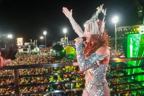 
					Anitta reage a prêmio de 'Melhor Pipoca' do Carnaval de Salvador
				
				